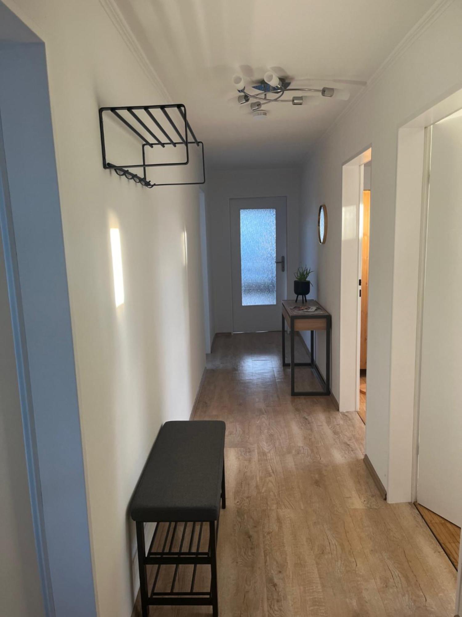 Helle, Ruhige Ferienwohnung Mit Balkon Bad Tolz Bagian luar foto